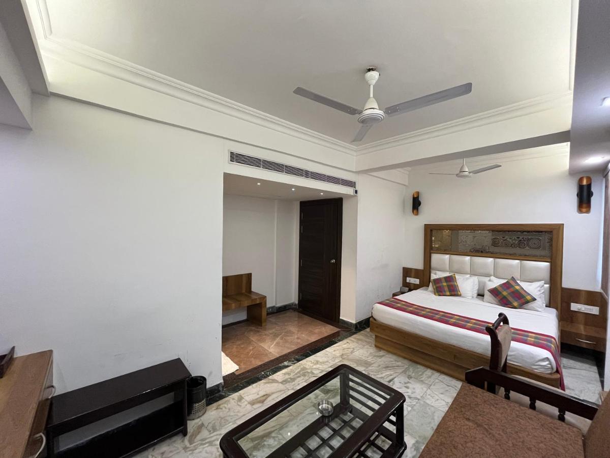 Hotel Moti Palace Agra  Exterior photo