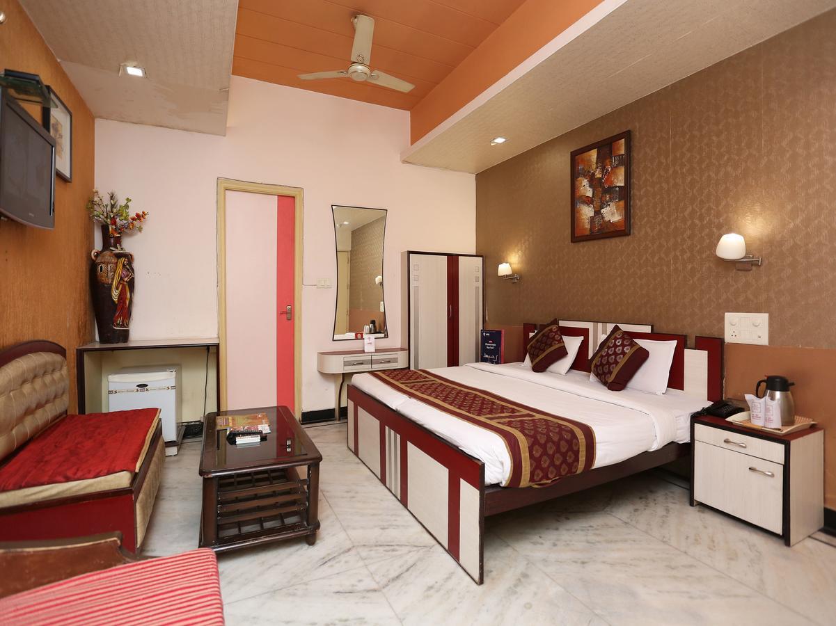 Hotel Moti Palace Agra  Exterior photo