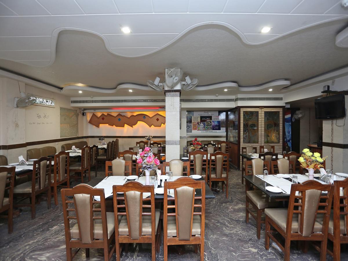Hotel Moti Palace Agra  Exterior photo