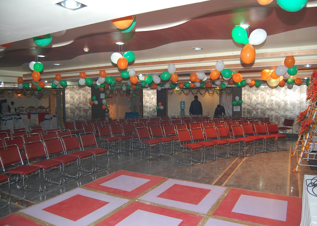 Hotel Moti Palace Agra  Exterior photo