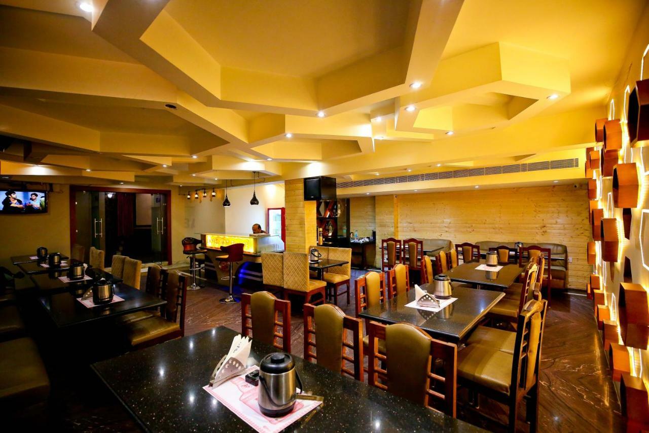 Hotel Moti Palace Agra  Exterior photo