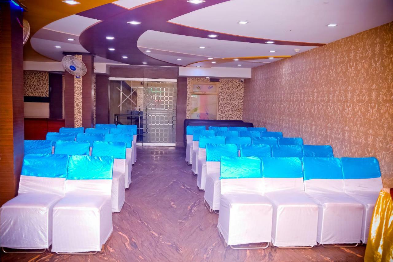 Hotel Moti Palace Agra  Exterior photo