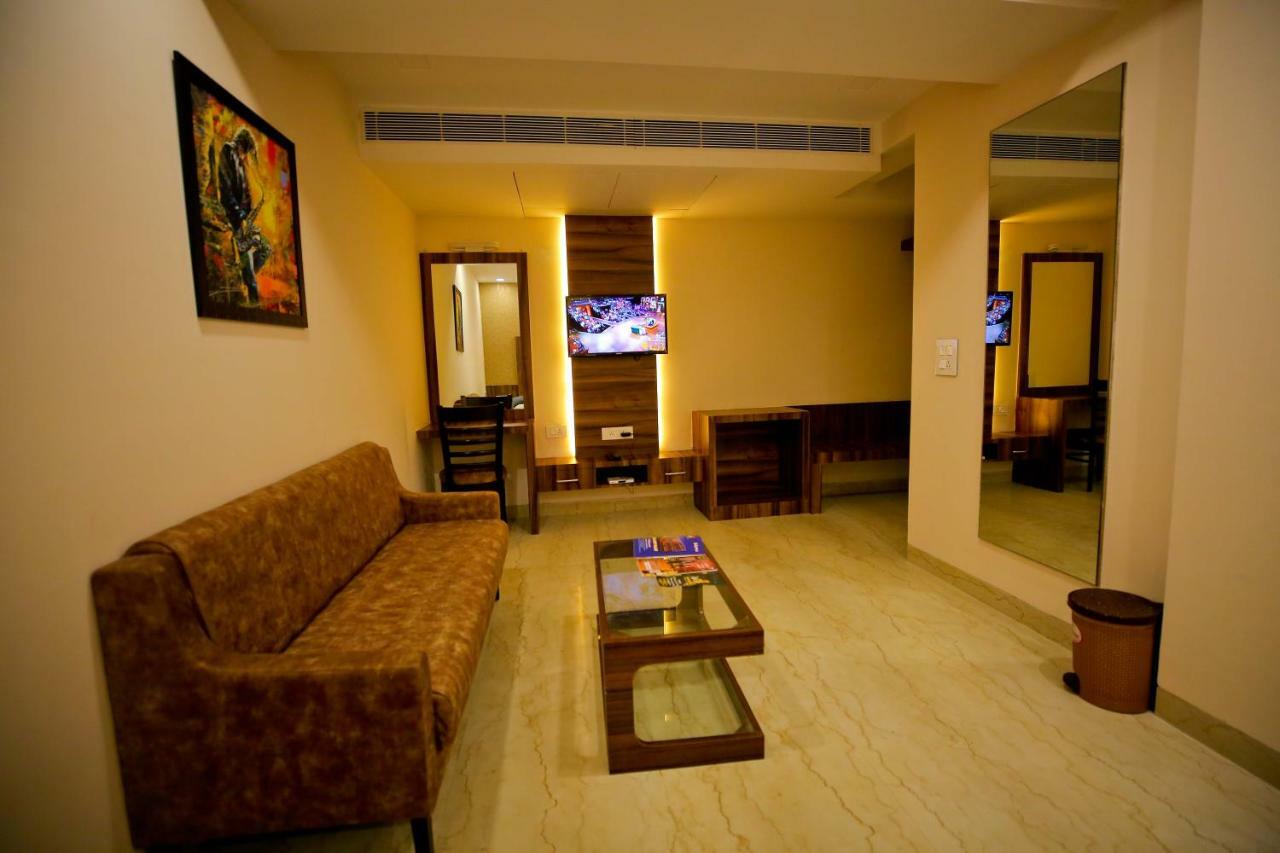 Hotel Moti Palace Agra  Exterior photo